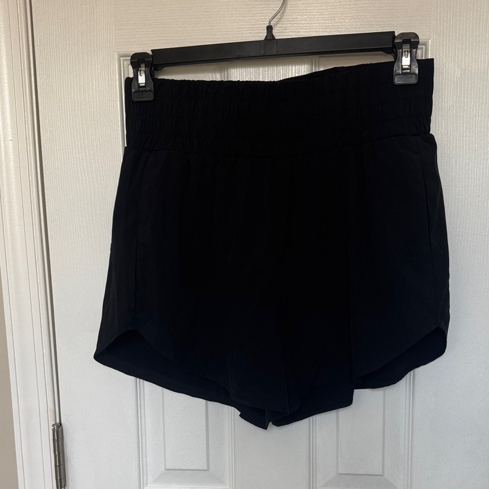 HALARA Women's High Waist Black Shorts